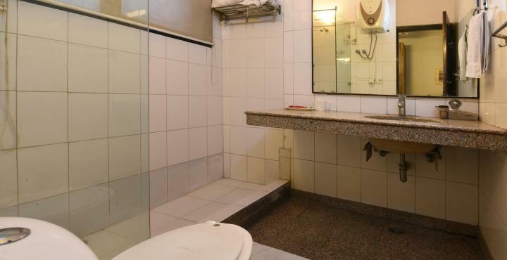 Golden Leaf Hotel New Delhi Bagian luar foto