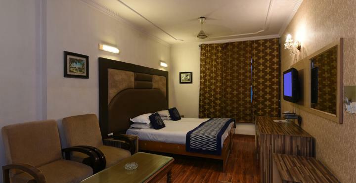 Golden Leaf Hotel New Delhi Bagian luar foto