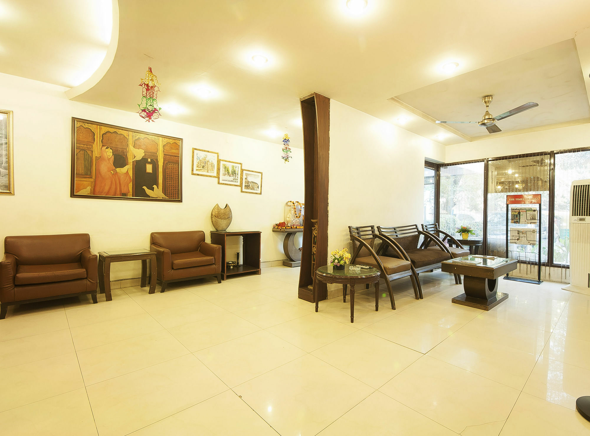 Golden Leaf Hotel New Delhi Bagian luar foto