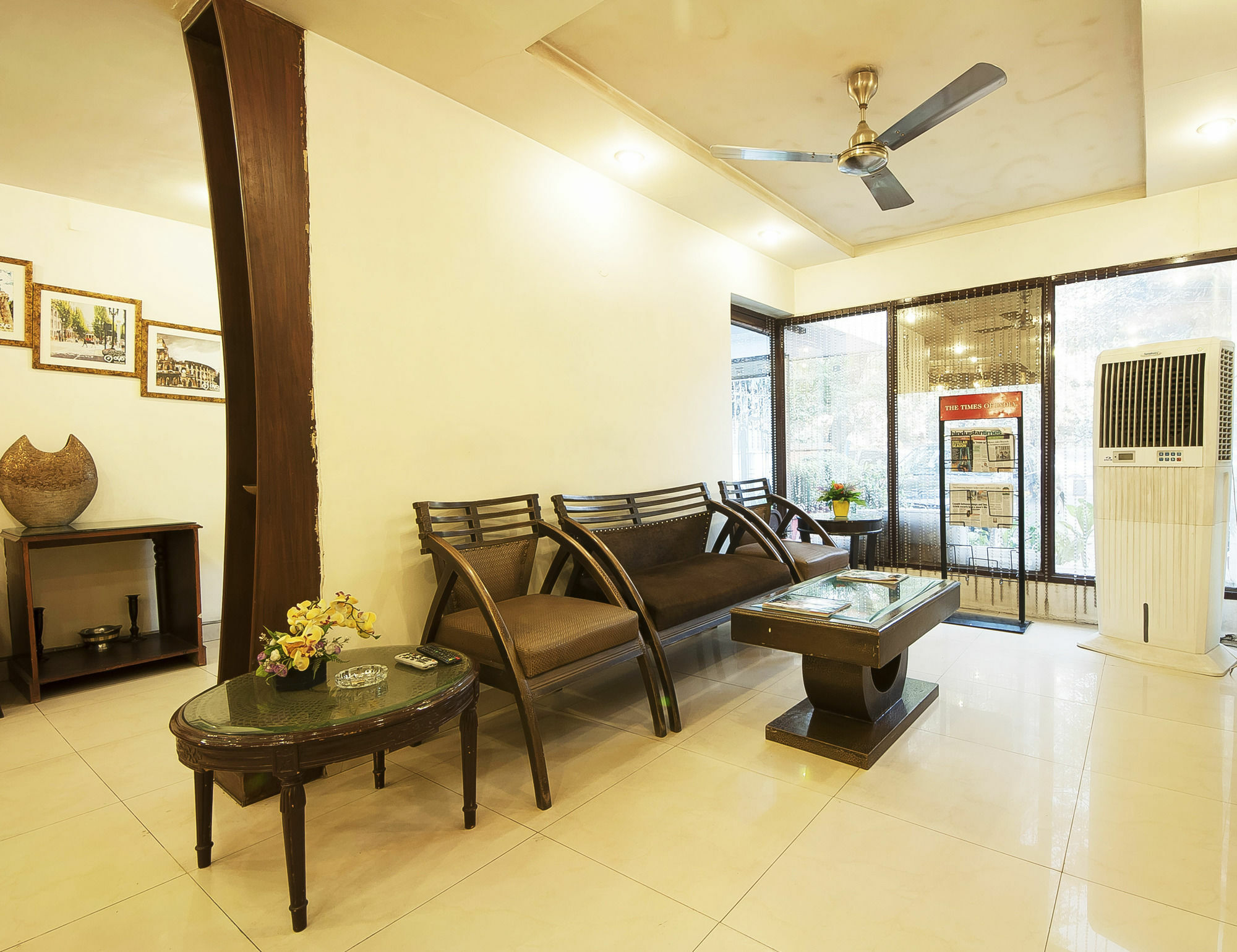 Golden Leaf Hotel New Delhi Bagian luar foto